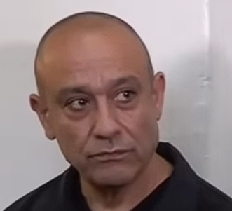 אבישי מועלם משלם אגרה לבית משפט ולא מקבל תמורה