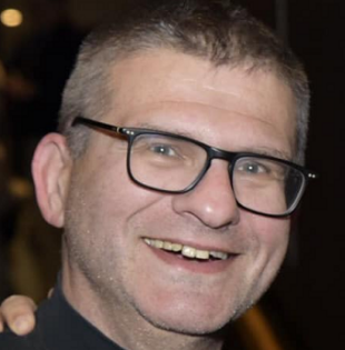 ערן מרינברג נוכל מגיש אישורי מסירה מזויפים