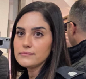 רינת סבן עם זרע של בועז בלט נוזל מהשפתיים