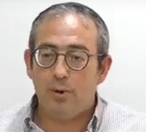 רועי שוויקה כלבלבון חונטה מבאיש