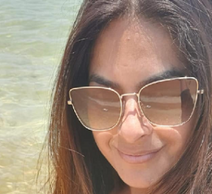 אמירה רוהקר כלבת ניכור הורי ותלונות שווא