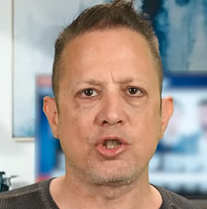 אמירה שפרלינג מחפשת מי ינענע לה את המנוש