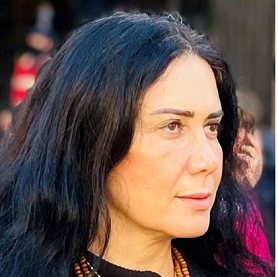 איריס גונן קרסנטי עוס מתחזה למומחית גירושין