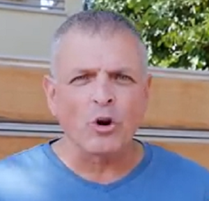 איתן גליק מקושש נשים גרושות מהאפליקציות