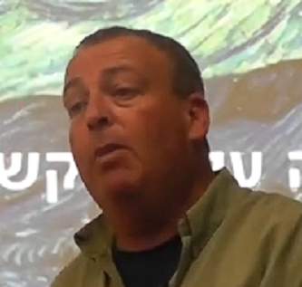 נעם לידר מומחה לסטרס נפשי של תנינים ותנינות