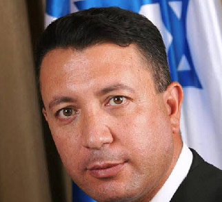 סאאב דבור תופרים לו עבירת מין