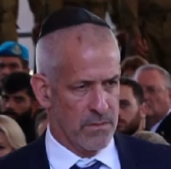 רונן בר יושב שבעה על סינוואר